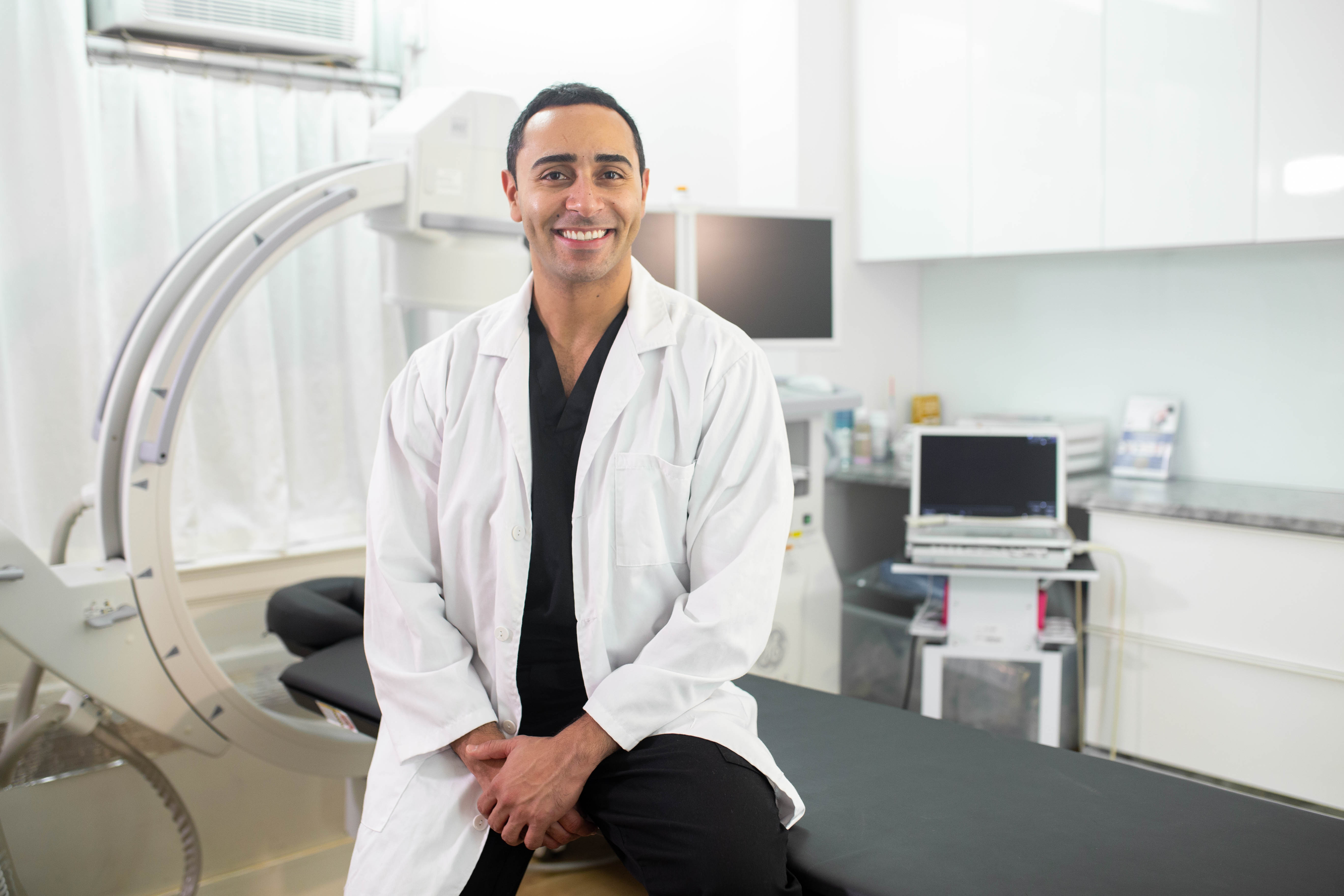 If you’re looking for the best back pain doctor clifton, then we’ll help. This Harvard pain clinic uses the latest minimally invasive treatments which avoid surgery.