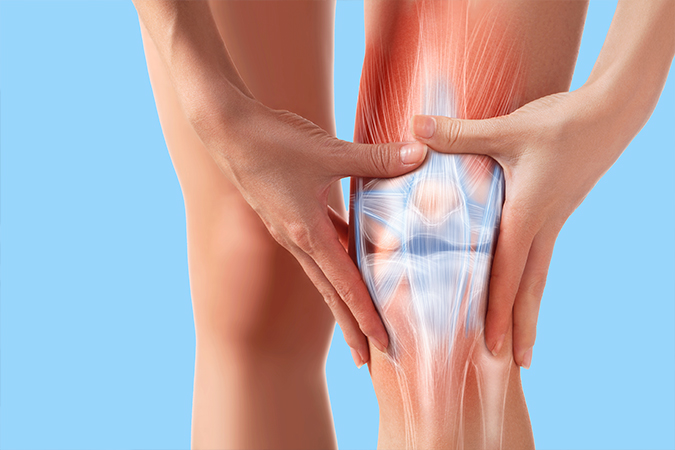 Want to know why your knee hurts? The top knee specialist in NY explains common conditions. Don’t self-diagnose. Knee pain could signal something more serious.