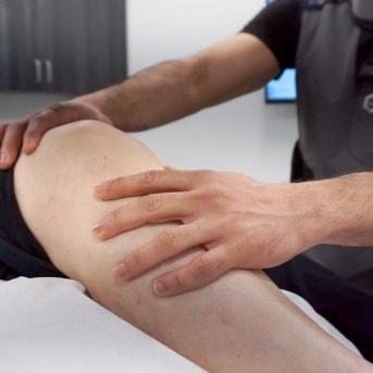 What Kind of Doctor is Best for Knee Pain? Meet With a Pain Management Specialist for Top Results